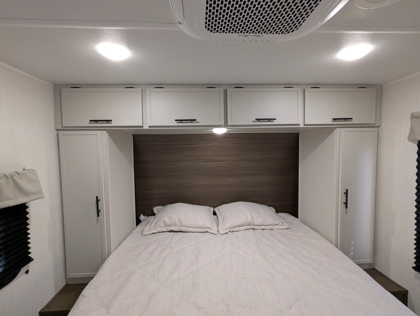 2026 Prime Time Avenger 30PO - Image 27