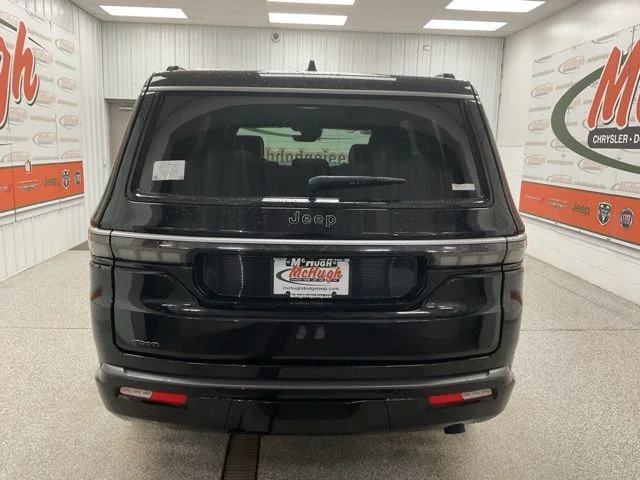 2026 Jeep Grand Wagoneer 4x4 - Image 4