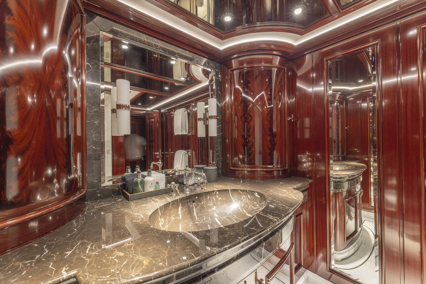 2014 Feadship 60 Meter Motor Yacht - Image 34