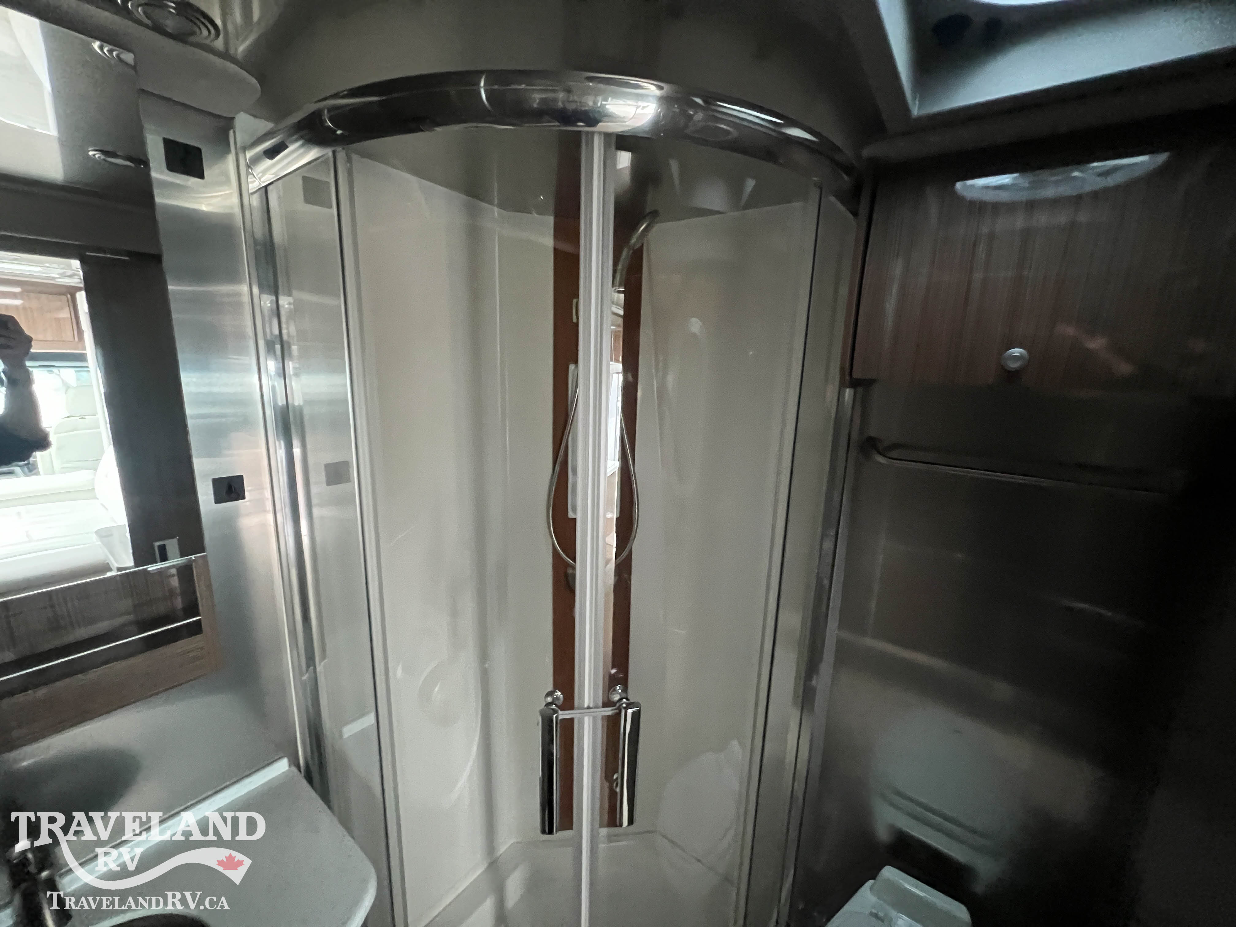 2019 Airstream Atlas Murphy Suite - Image 32