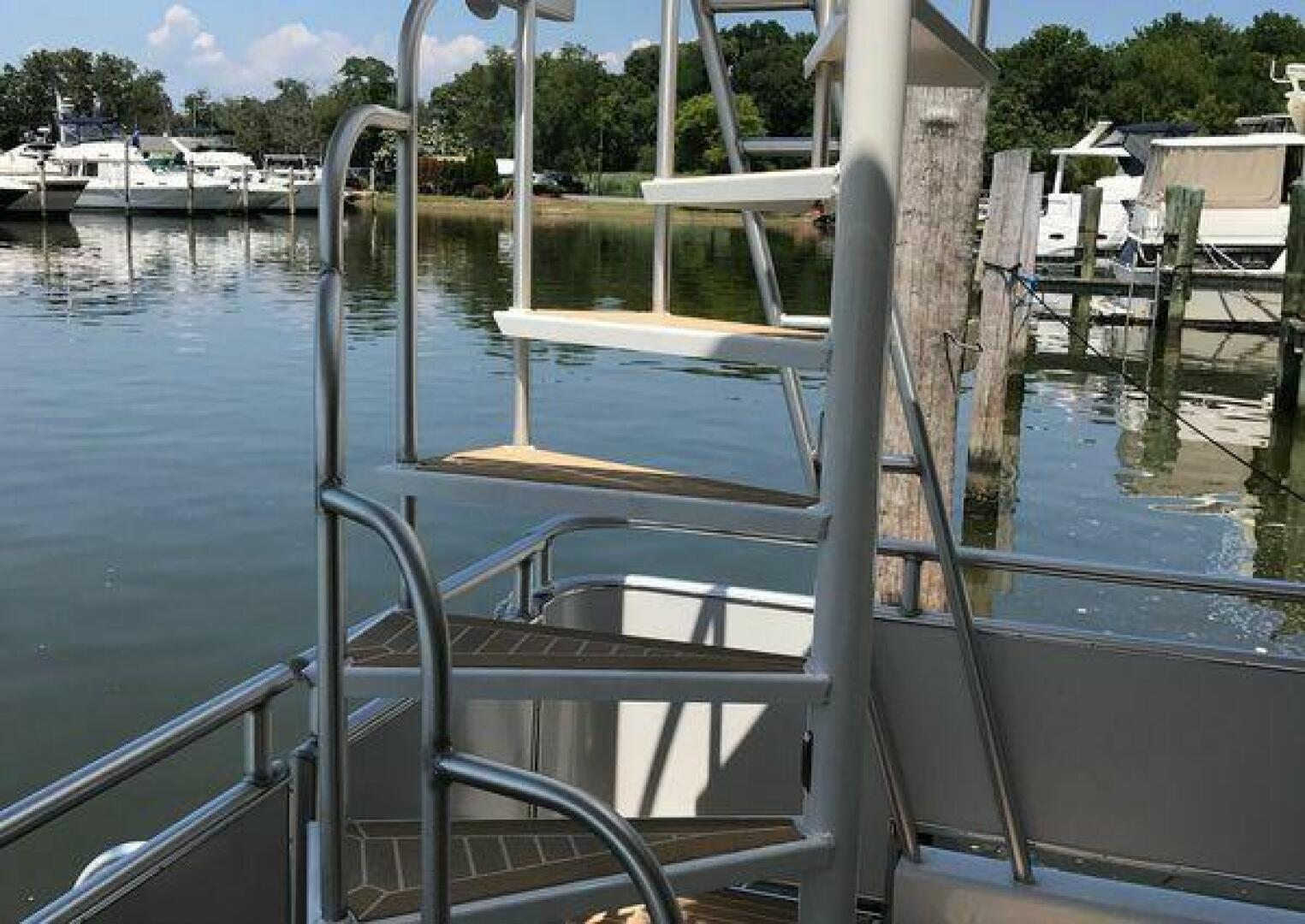 2017 Sumerset Houseboat - Image 75