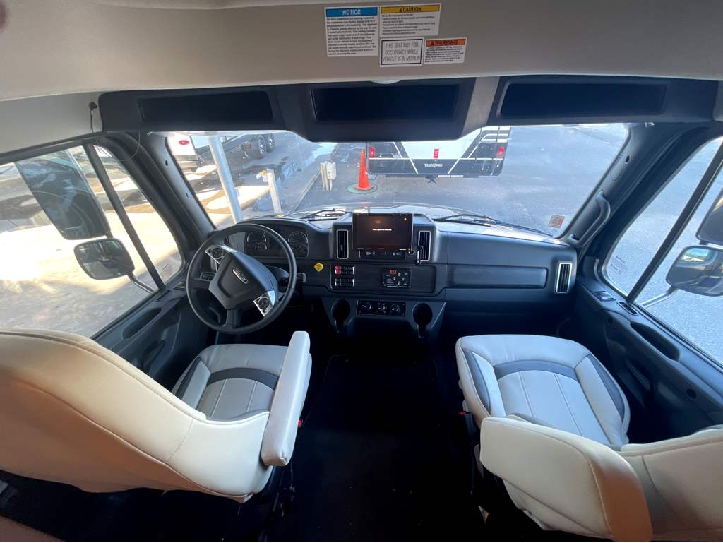 2026 THOR MOTOR COACH PASADENA 38FX - Image 26