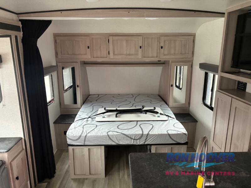 2023 COACHMEN 1943RB - Image 9