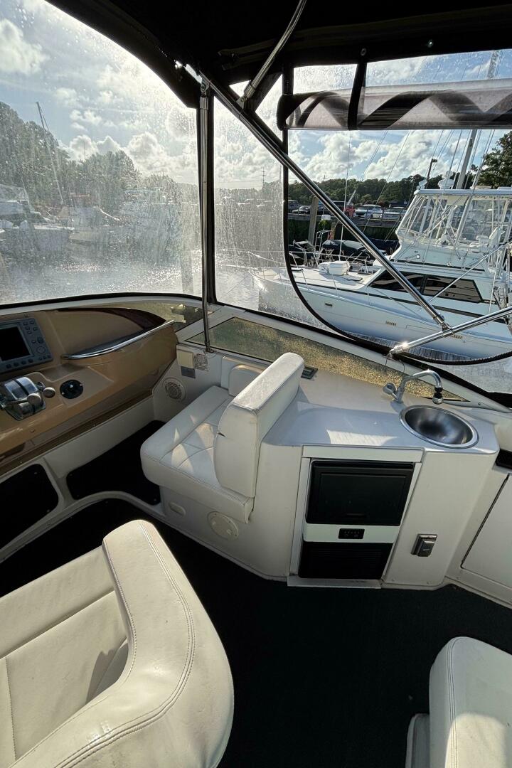 2001 Carver 396 Aft Cabin MY - Image 32