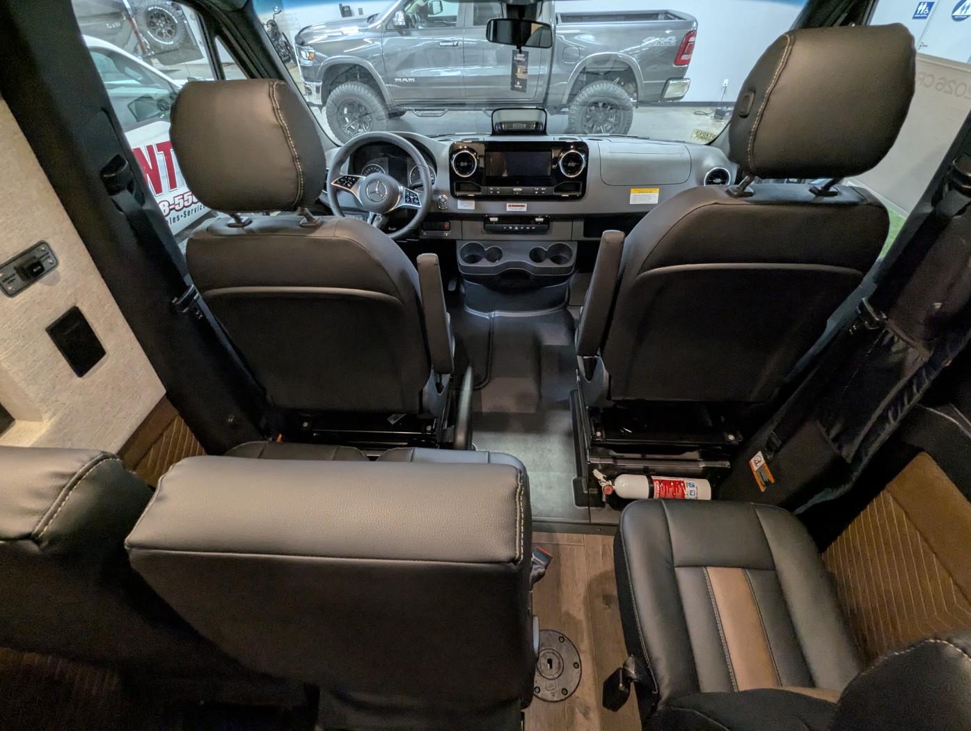 2026 Storyteller Overland Crew Mode XL - Pop Top - Image 18
