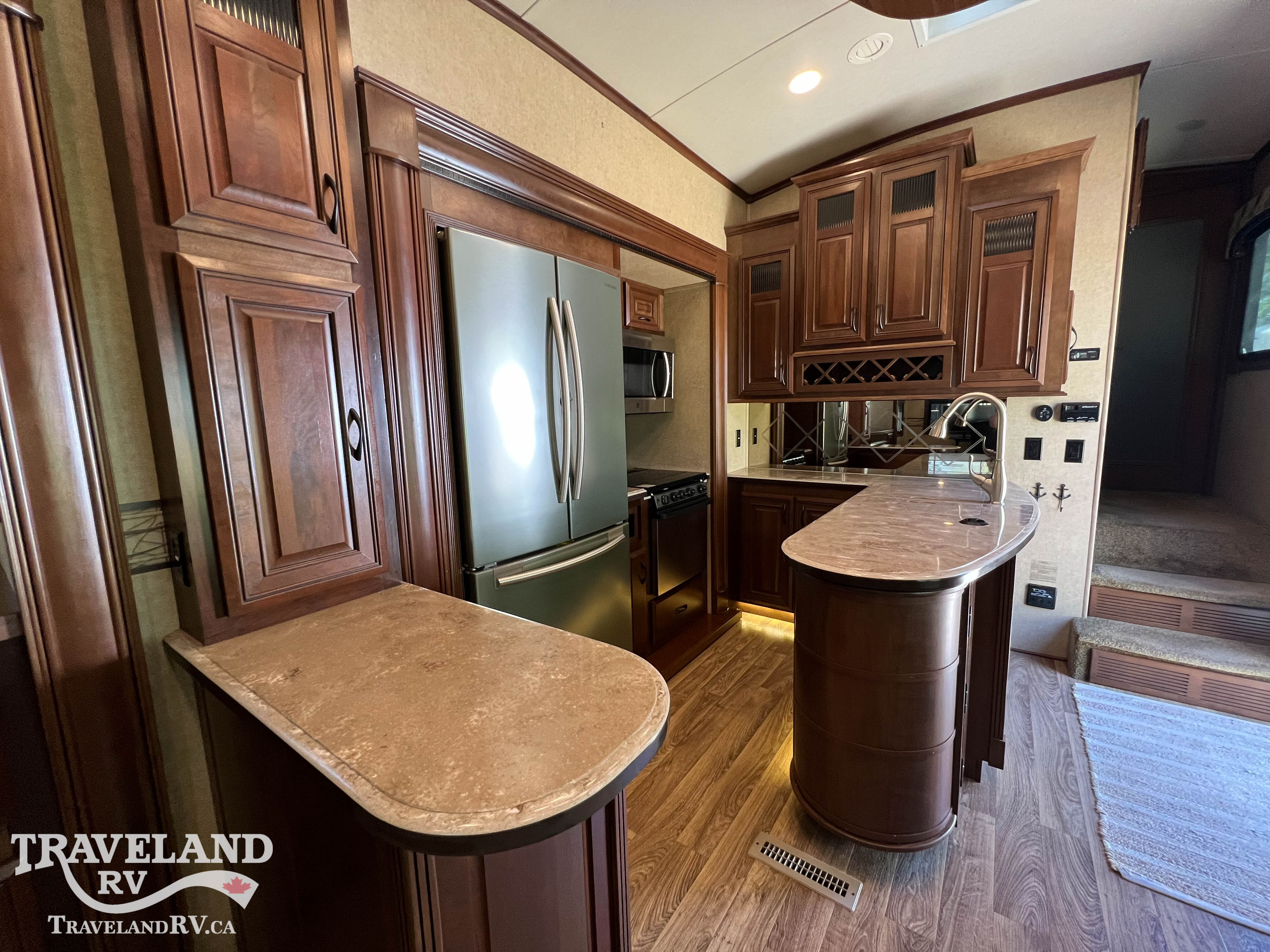 2015 Jayco Pinnacle 36RSQS - Image 12