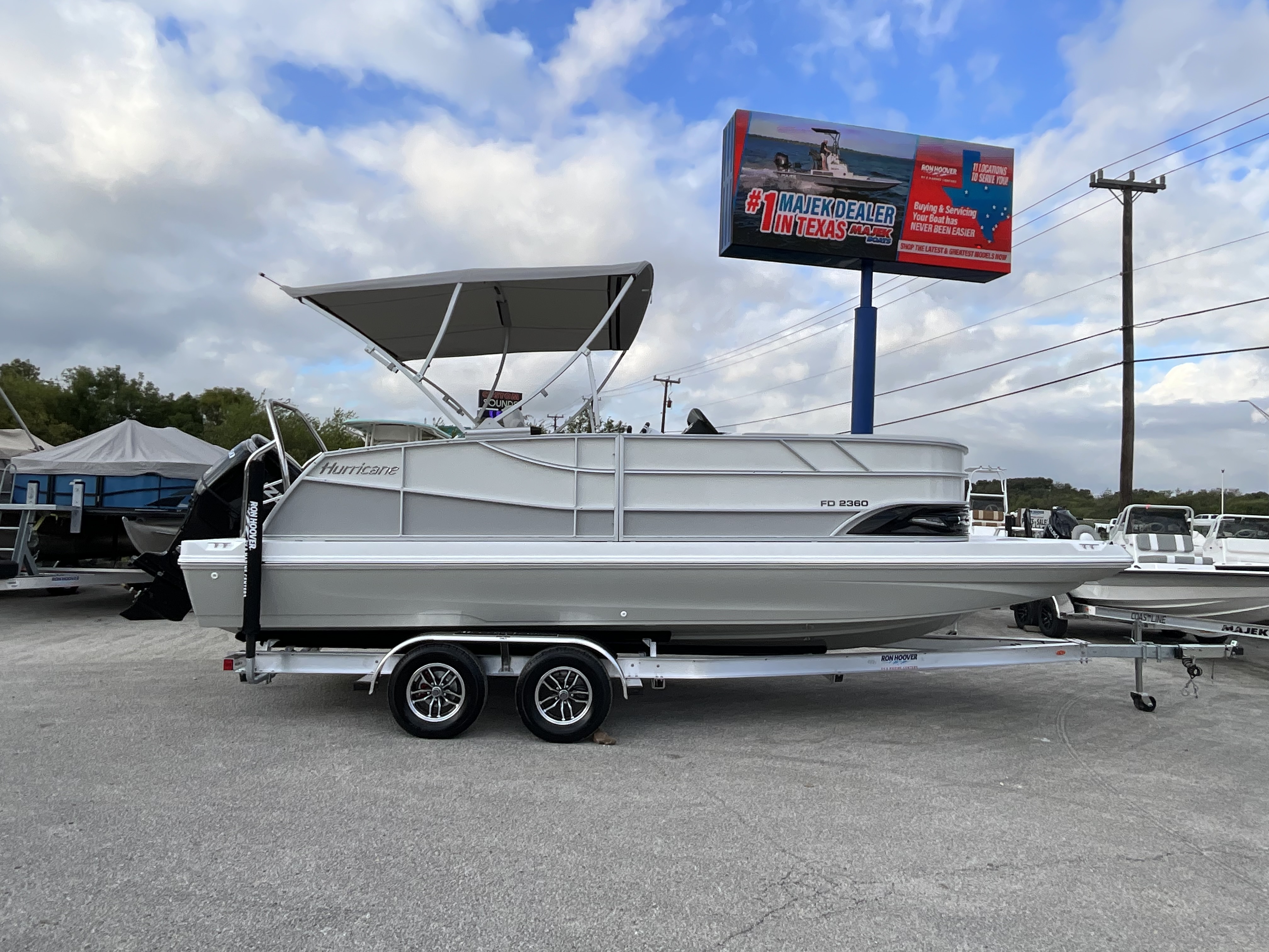 2027 Hurricane FunDeck 2360 REF - Image 1