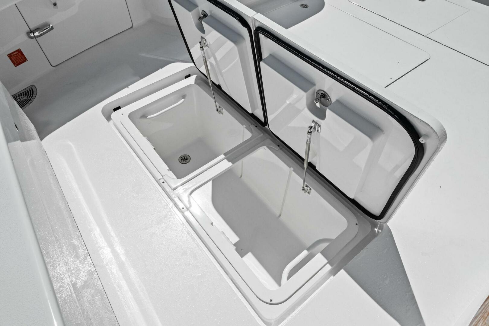 2025 Viking 58 Convertible - Image 46