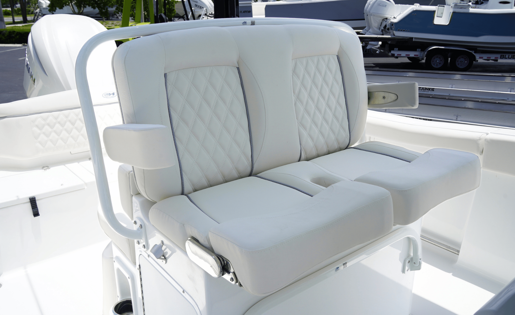 2027 SEA HUNT ULTRA 255SE - Image 30