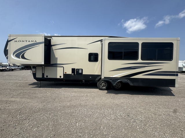 2020 Keystone Montana High Country 321MK - Image 6