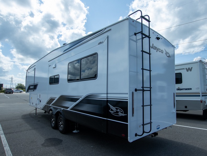 2026 Jayco Eagle 335LSTS - Image 3