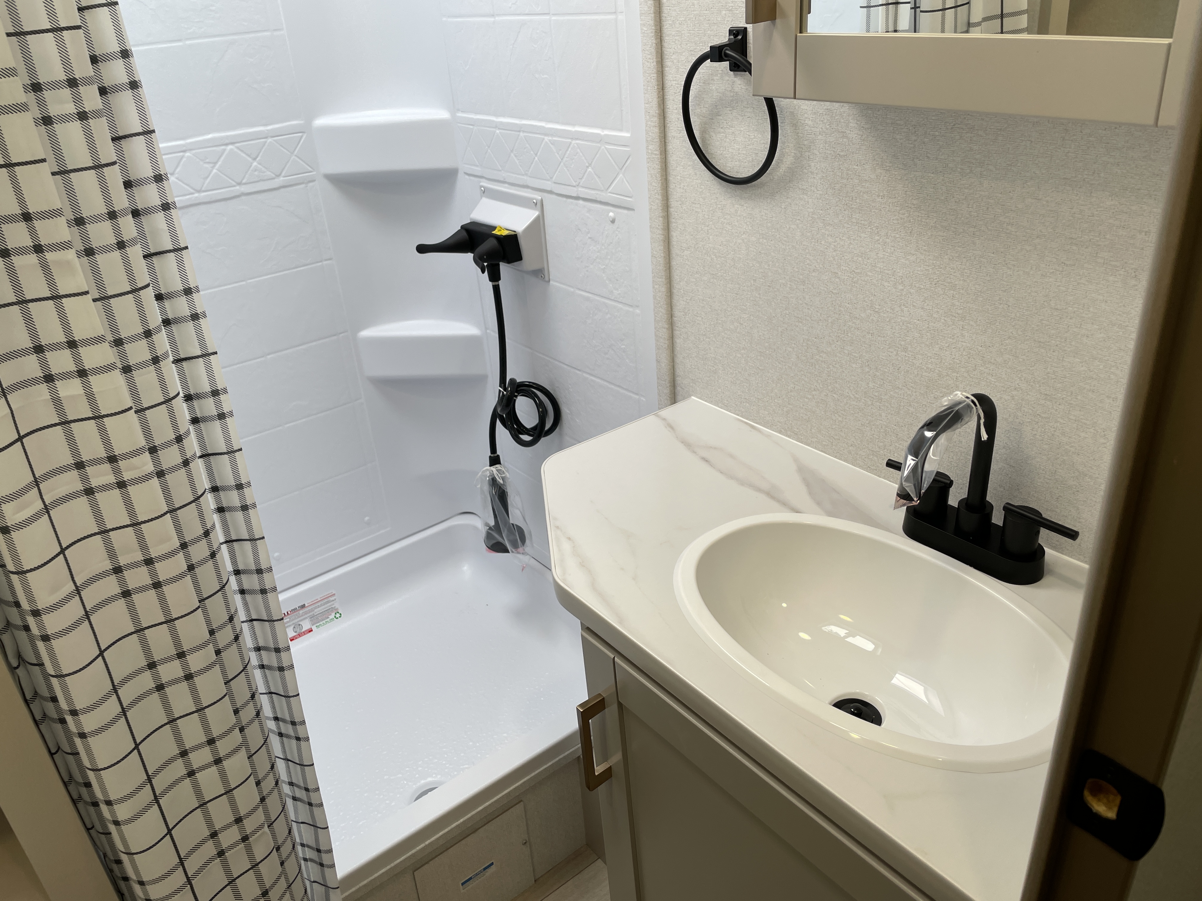 2027 Jayco Jay Feather SL 25RLSL - Image 12