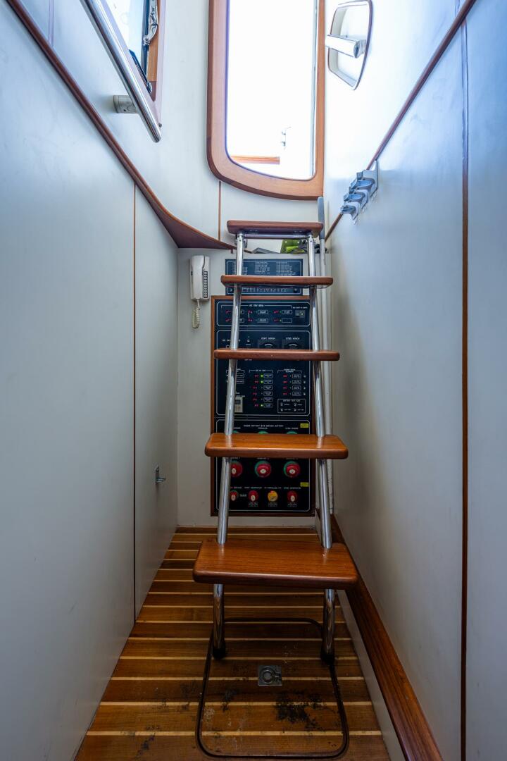2013 Marlow Explorer Enclosed Bridge (CB) - Image 73