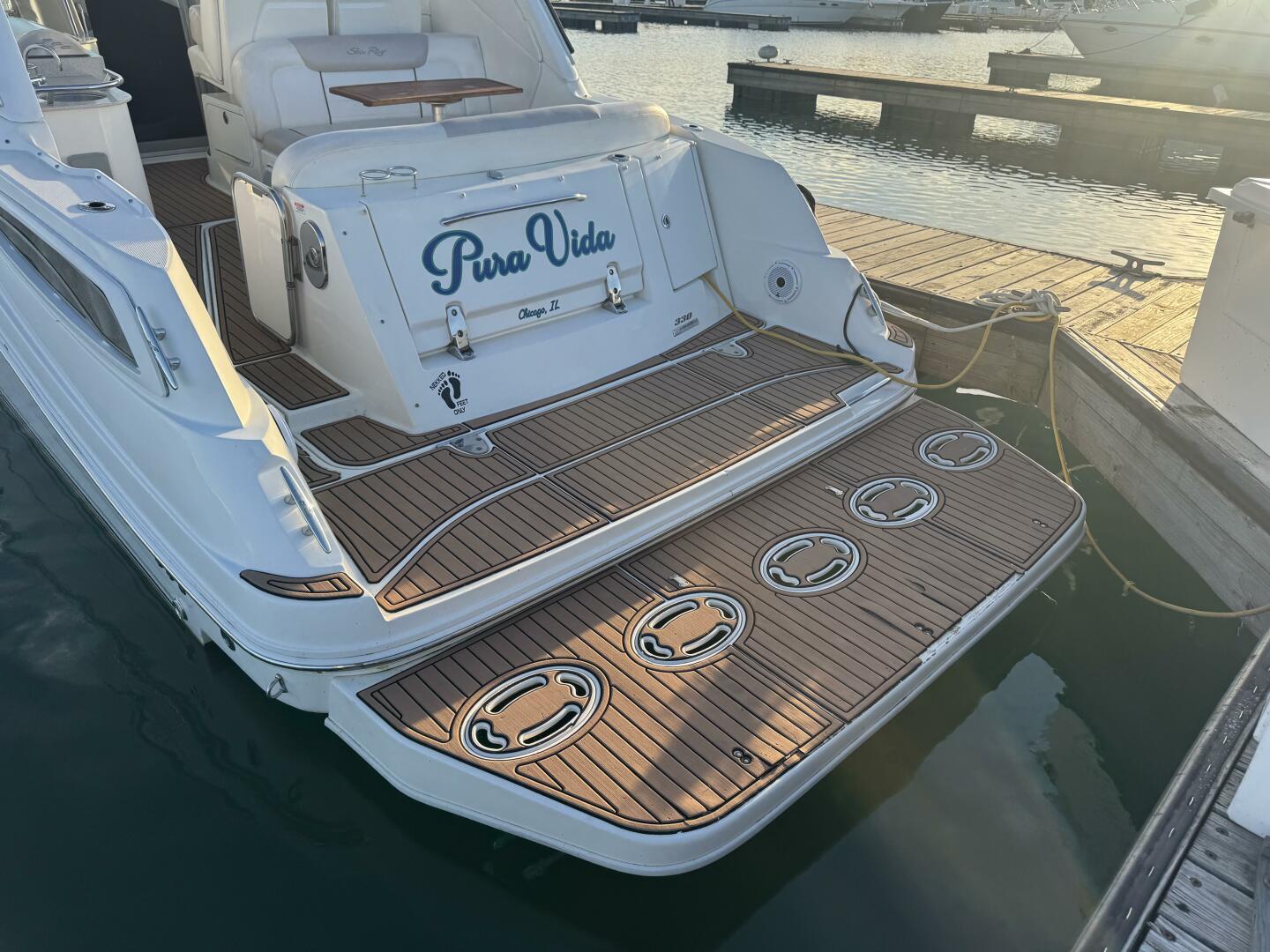 2011 Sea Ray 330 Sundancer - Image 6