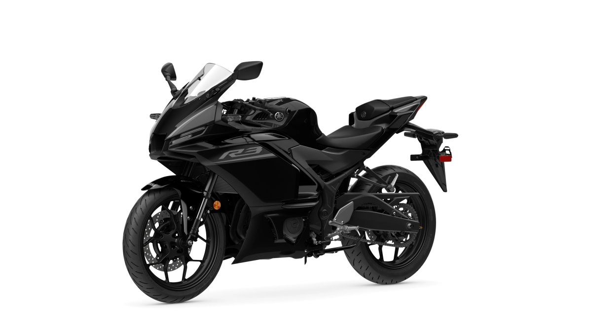 2027 Yamaha YZF R3 - Stock Image 3