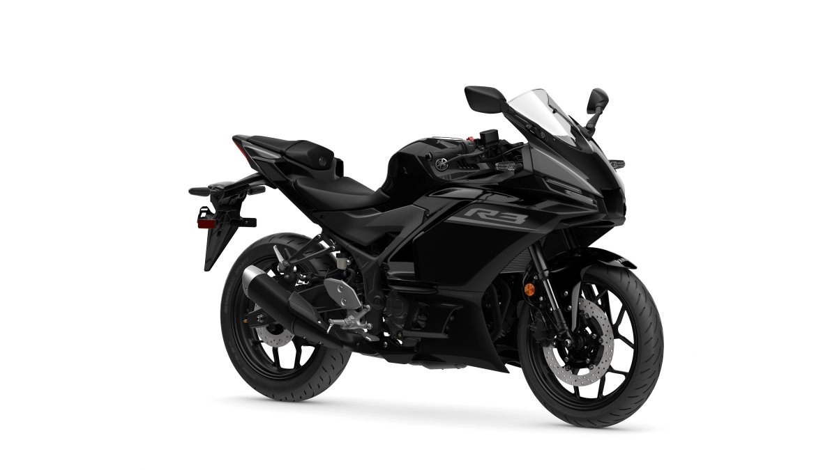 2026 Yamaha YZF-R3 - Stock Image 3