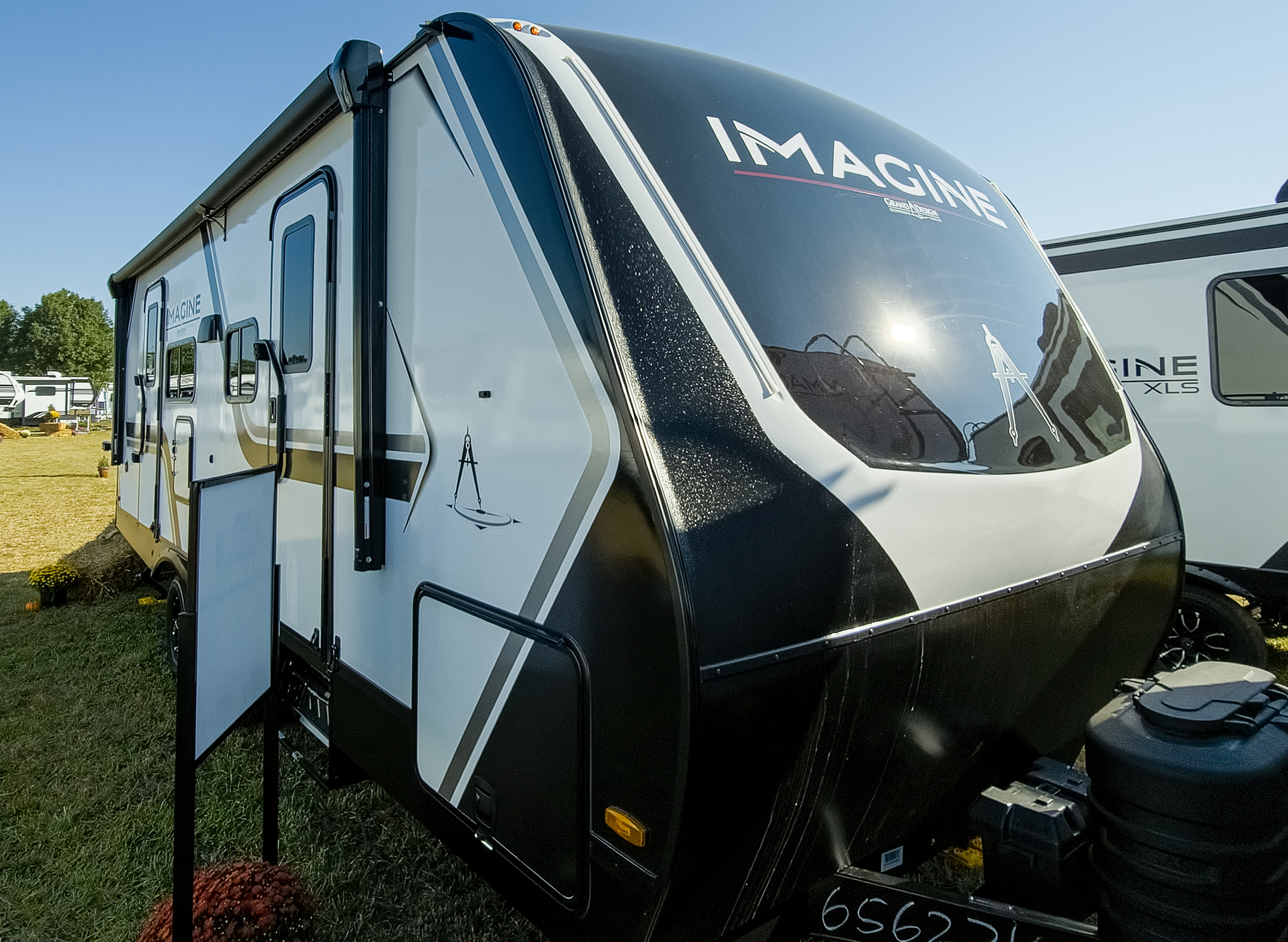 2027 GRAND DESIGN IMAGINE 2300MK - Stock Image 1