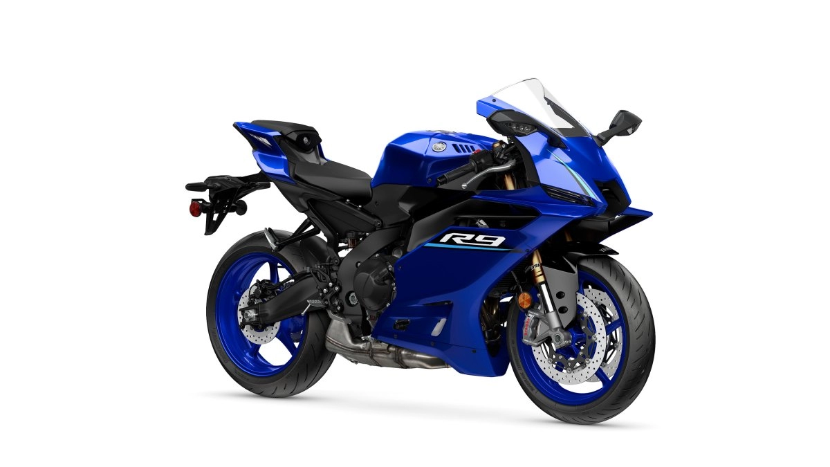 2027 Yamaha YZF-R9 - Stock Image 3