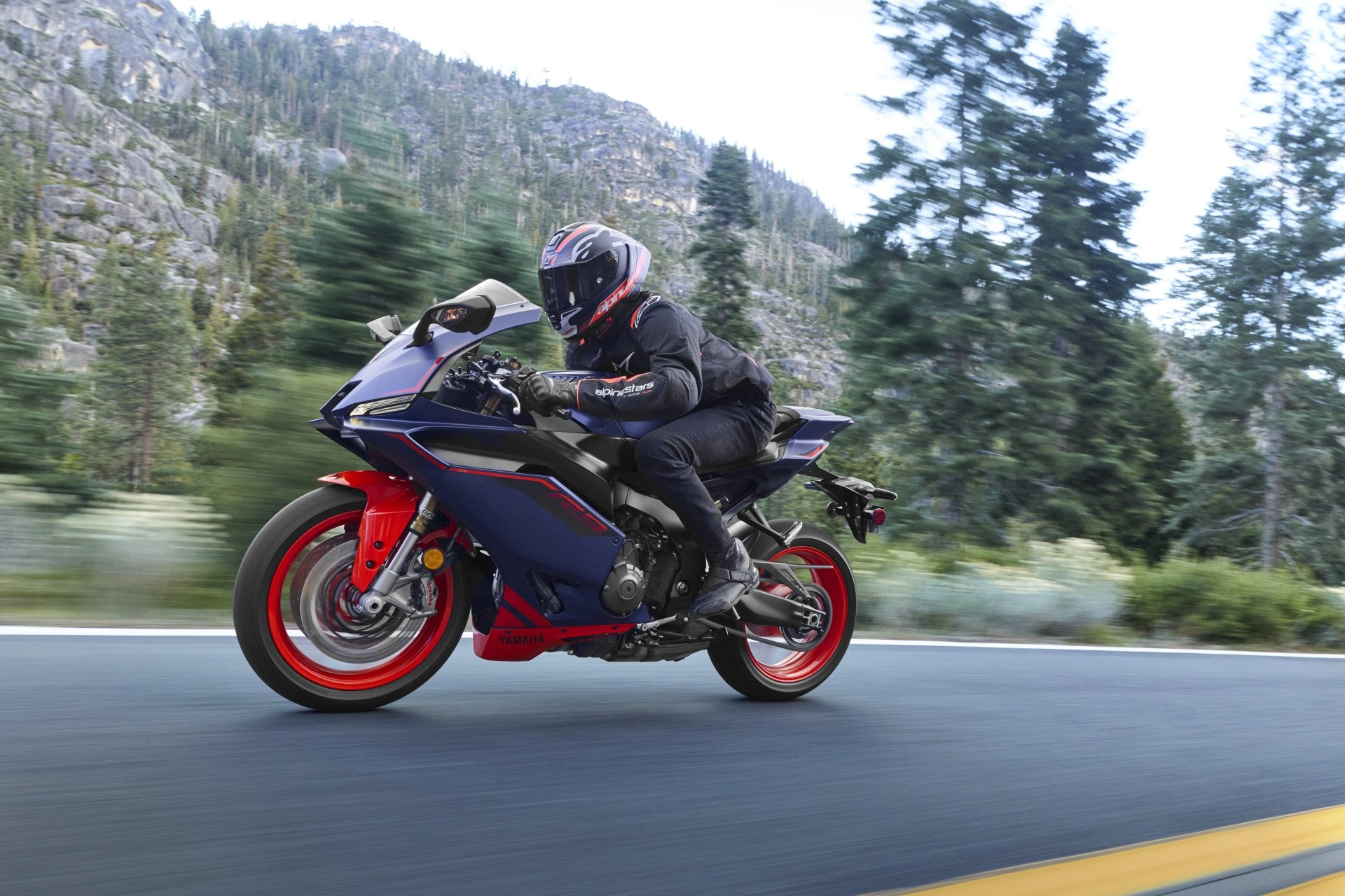 2027 Yamaha YZF-R9 - Stock Image 1