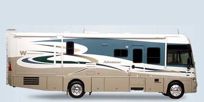 2008 Winnebago Adventurer 38T