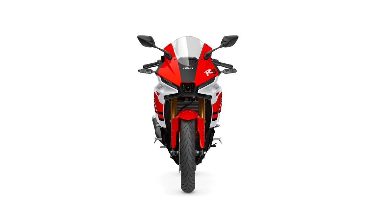 2027 Yamaha YZF R3 - Stock Image 10